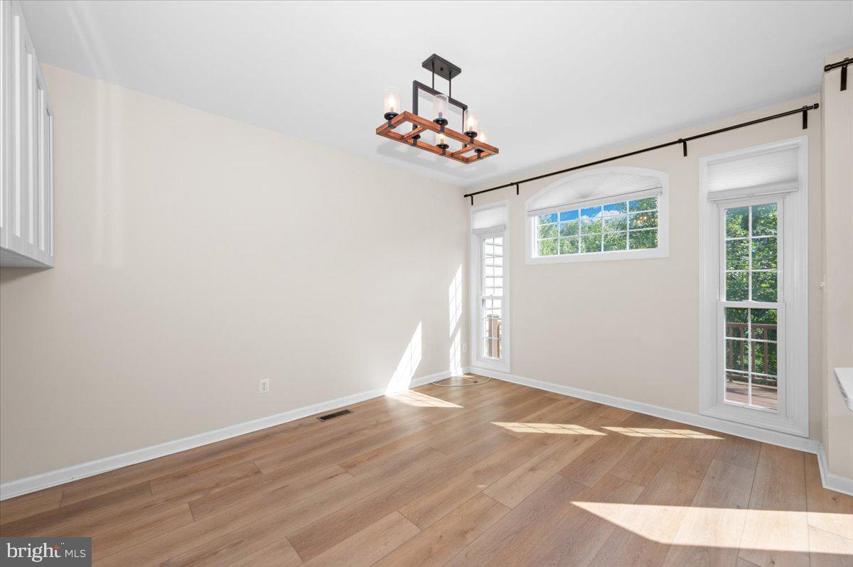 4576 FAIR VALLEY DRIVE