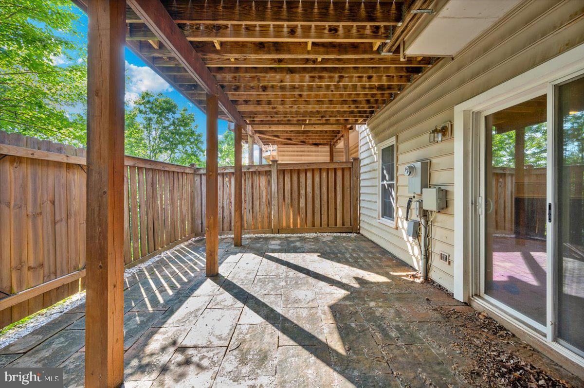 4576 FAIR VALLEY DRIVE