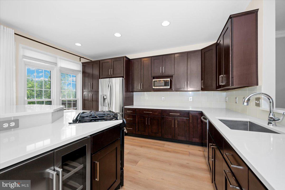 4576 FAIR VALLEY DRIVE