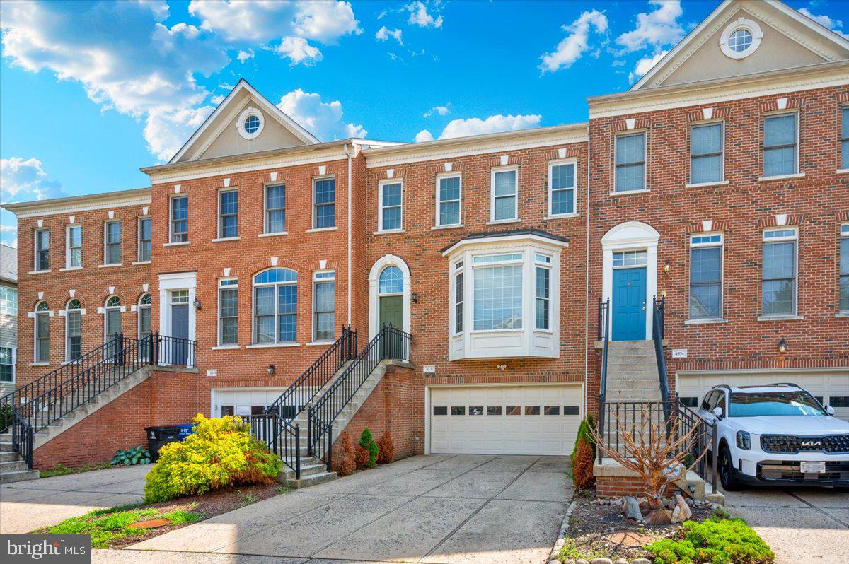 4576 FAIR VALLEY DRIVE