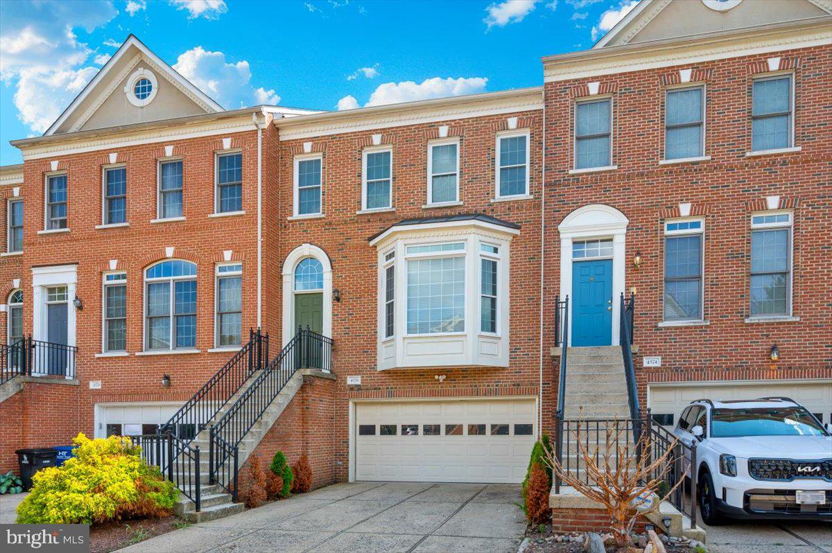 4576 FAIR VALLEY DRIVE