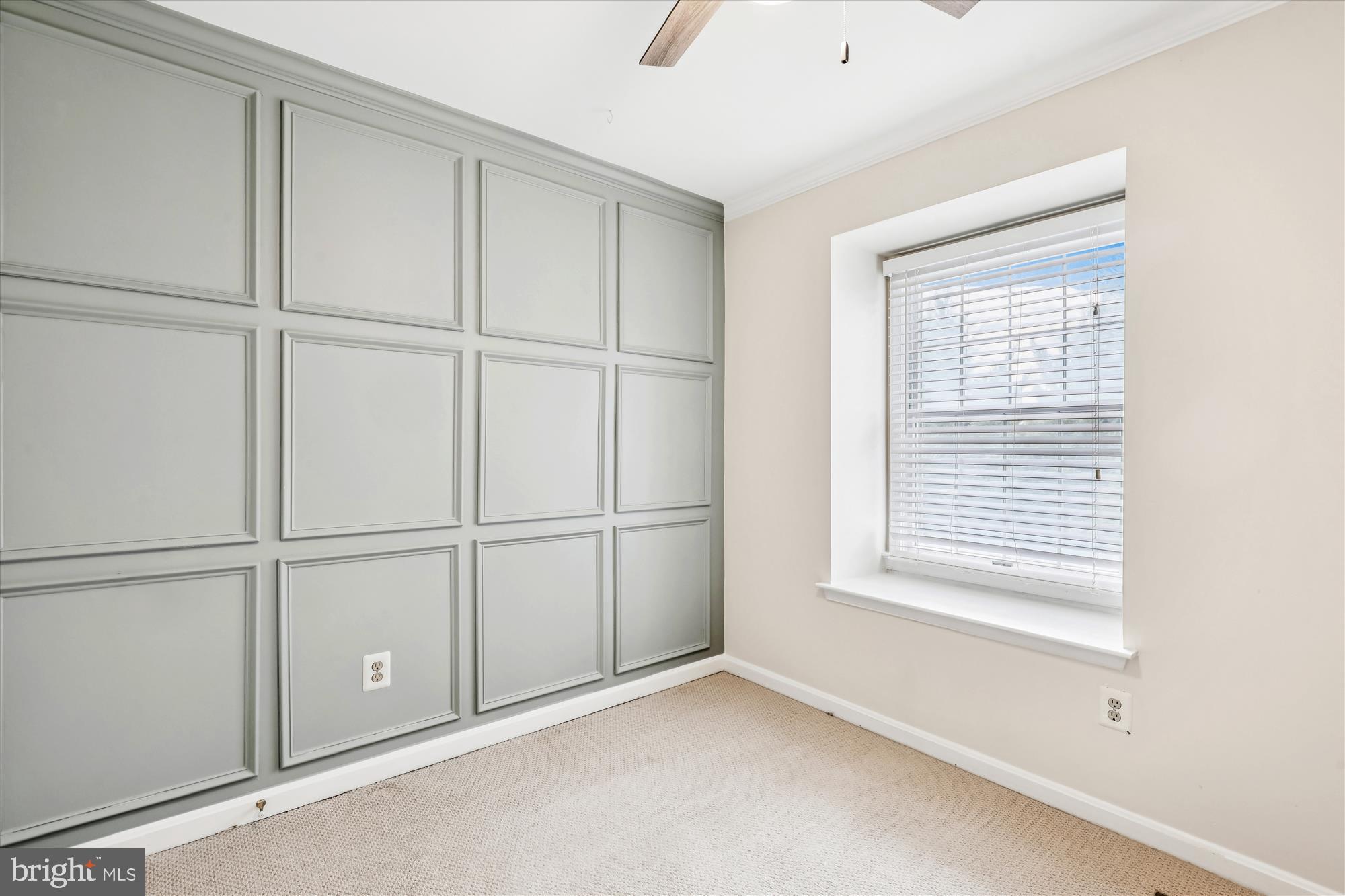 2940 OAKBOROUGH SQUARE