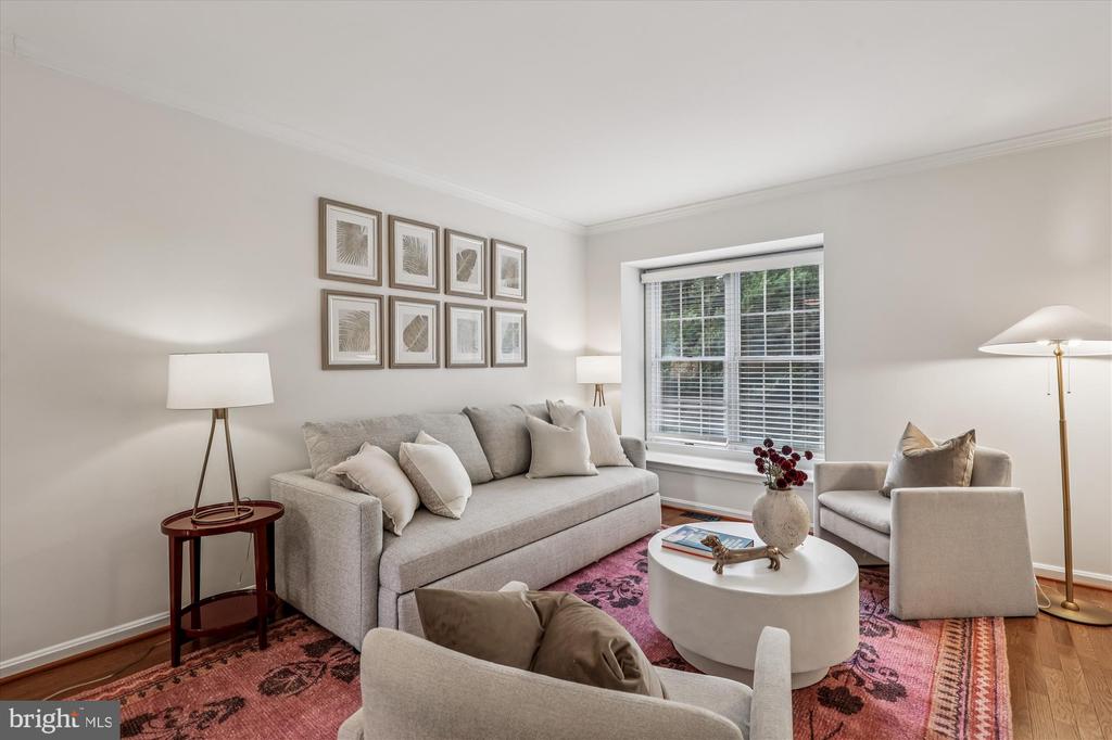 2940 OAKBOROUGH SQUARE
