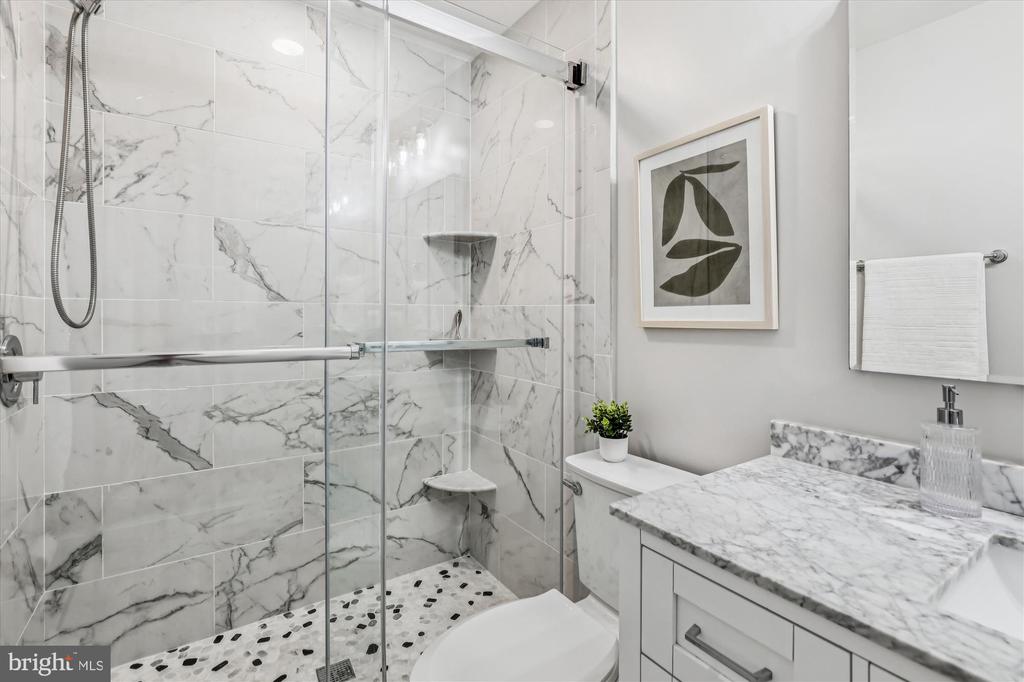 2940 OAKBOROUGH SQUARE