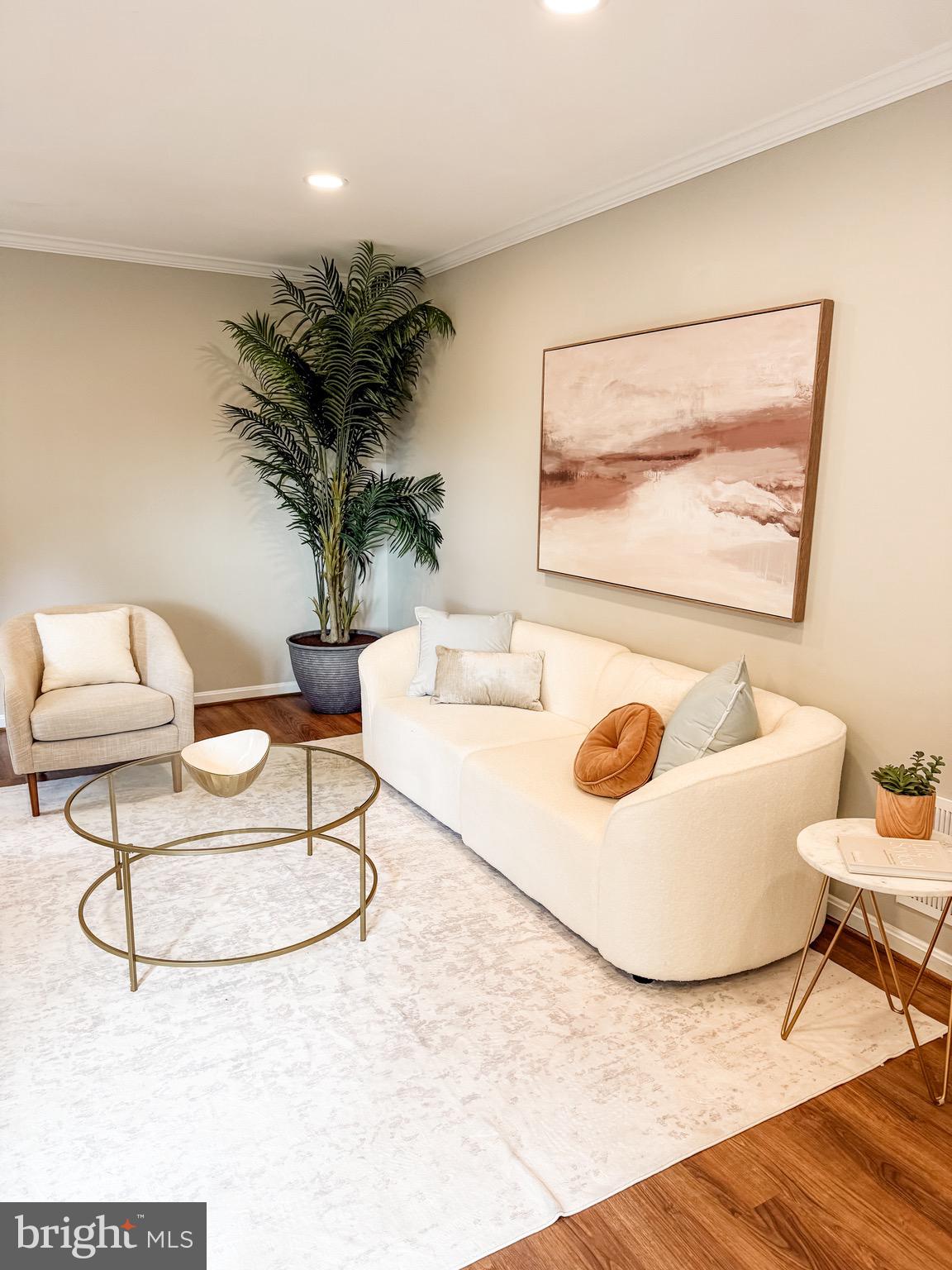 2940 OAKBOROUGH SQUARE