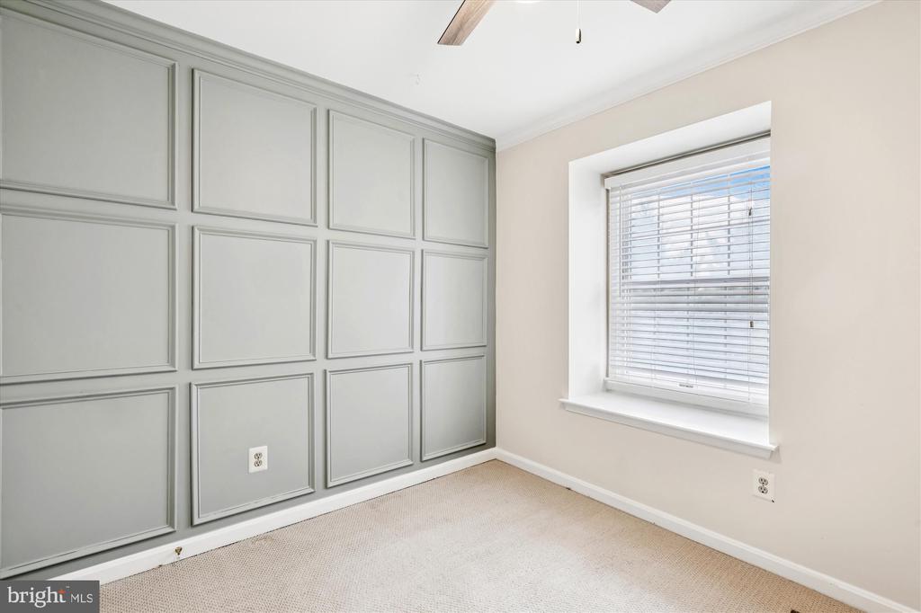 2940 OAKBOROUGH SQUARE