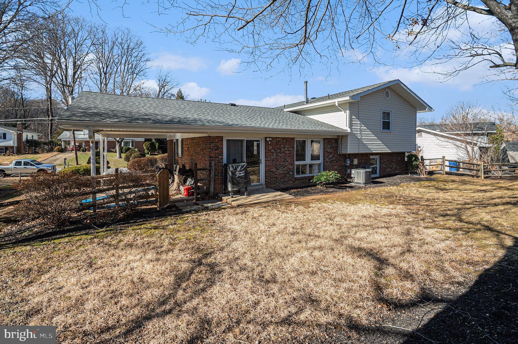 5015 STONE HAVEN DRIVE