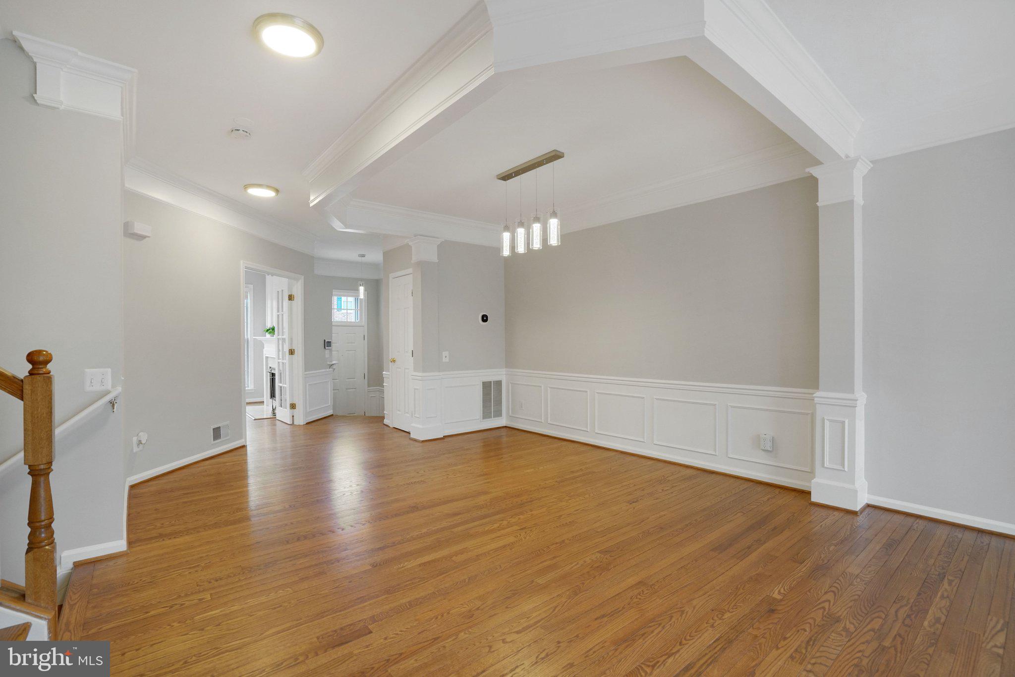 6142 MANCHESTER PARK CIRCLE