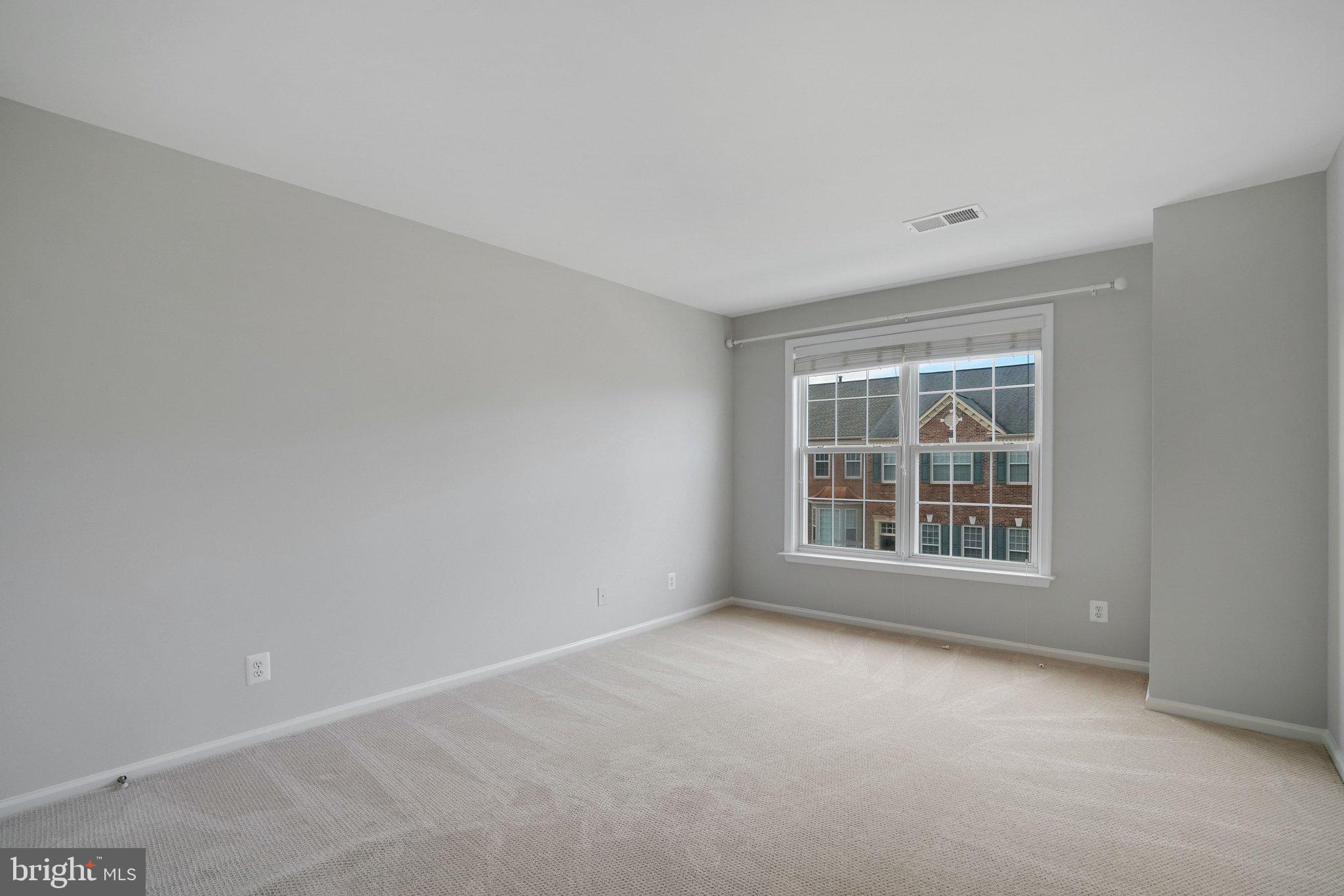 6142 MANCHESTER PARK CIRCLE