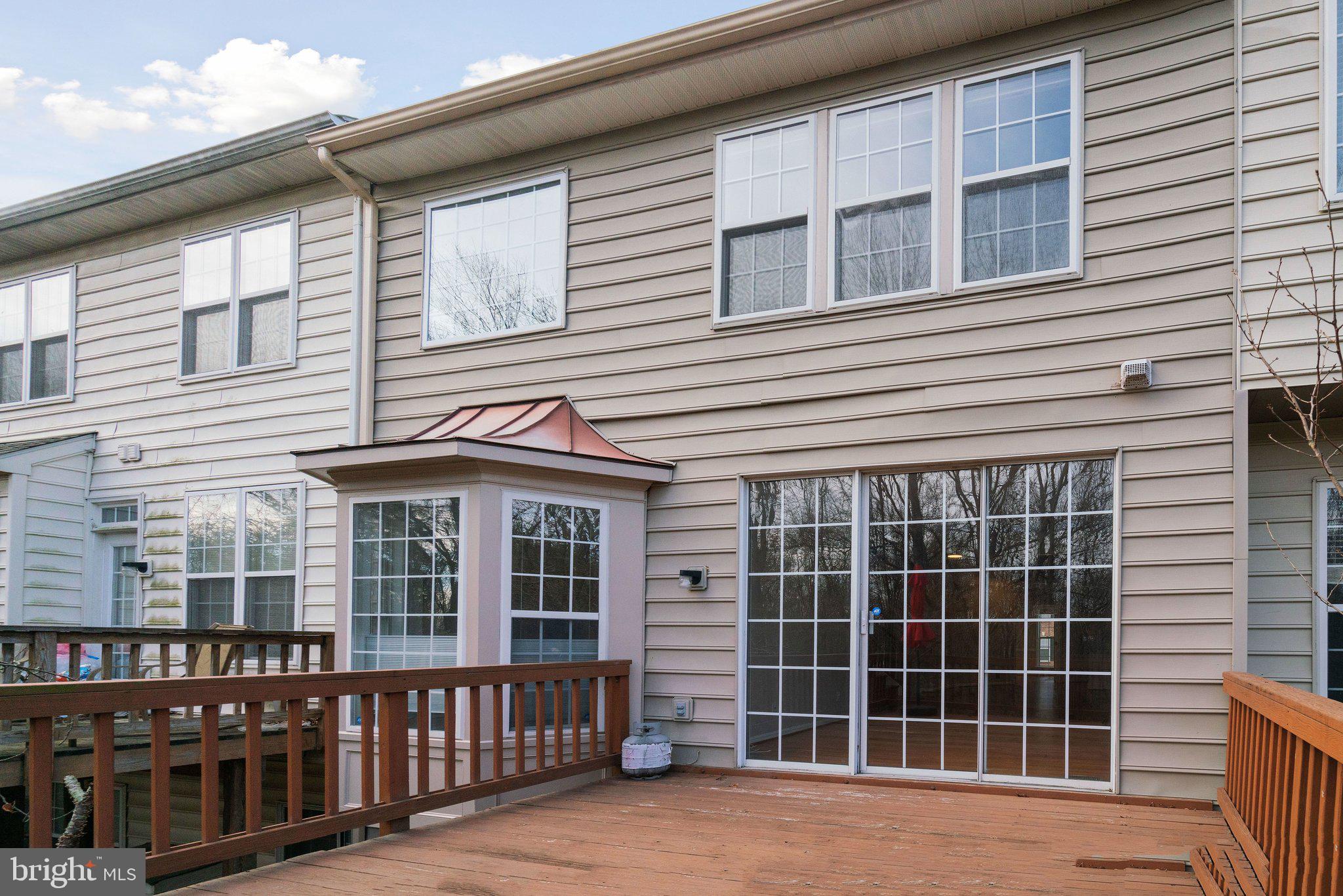 6142 MANCHESTER PARK CIRCLE