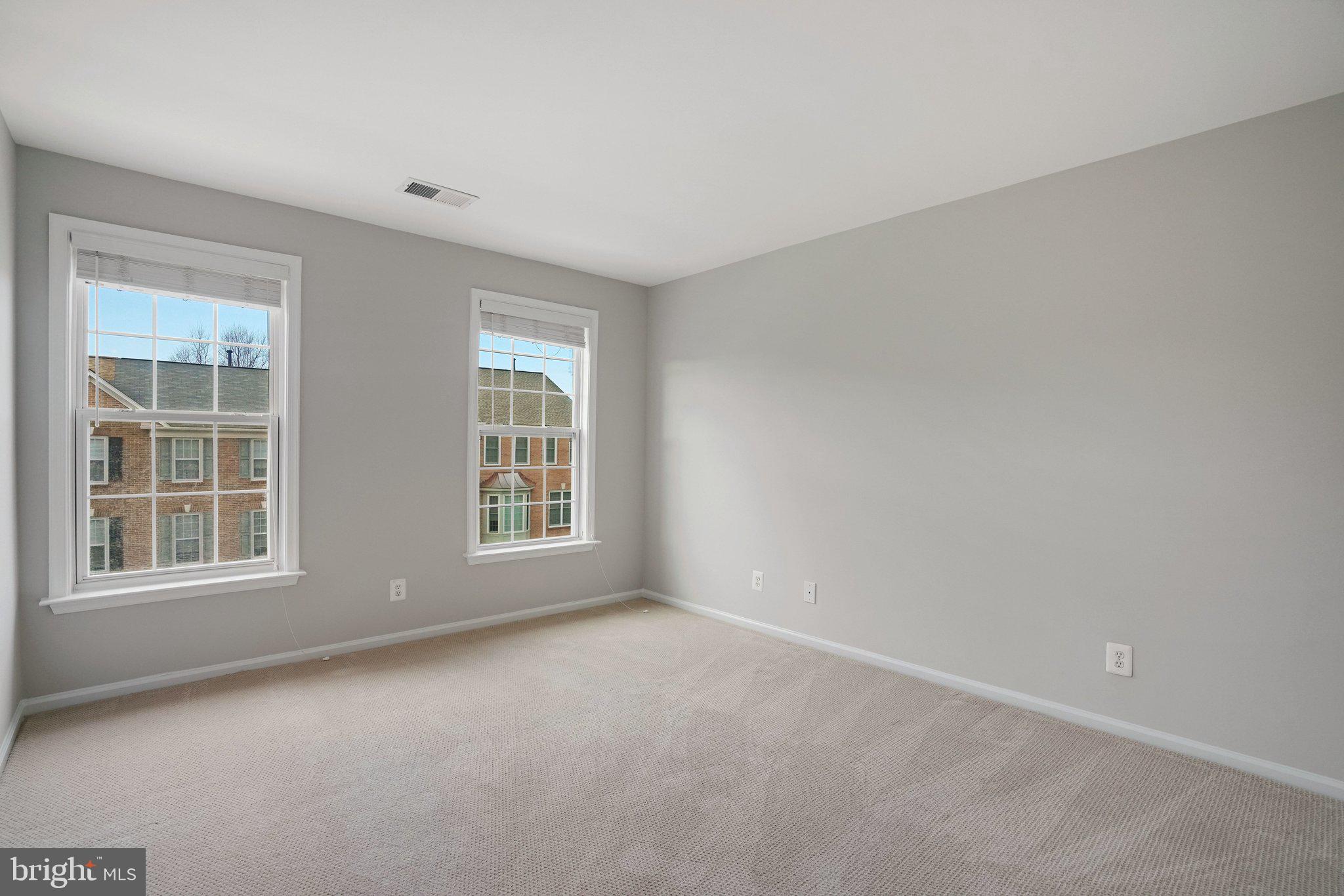 6142 MANCHESTER PARK CIRCLE