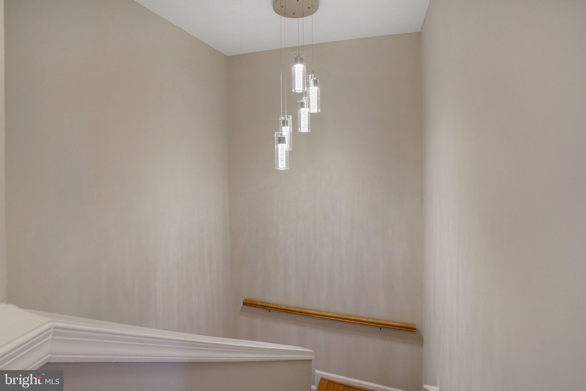 6142 MANCHESTER PARK CIRCLE