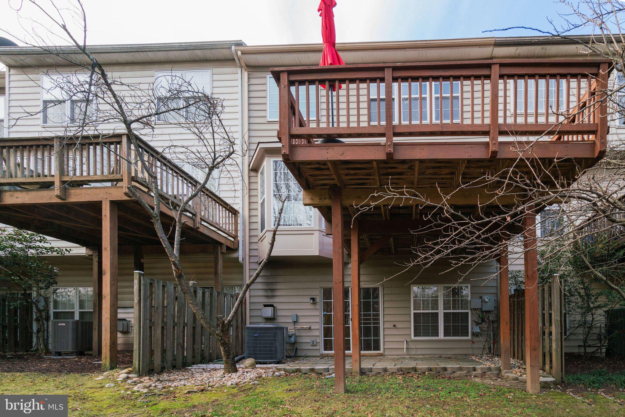 6142 MANCHESTER PARK CIRCLE