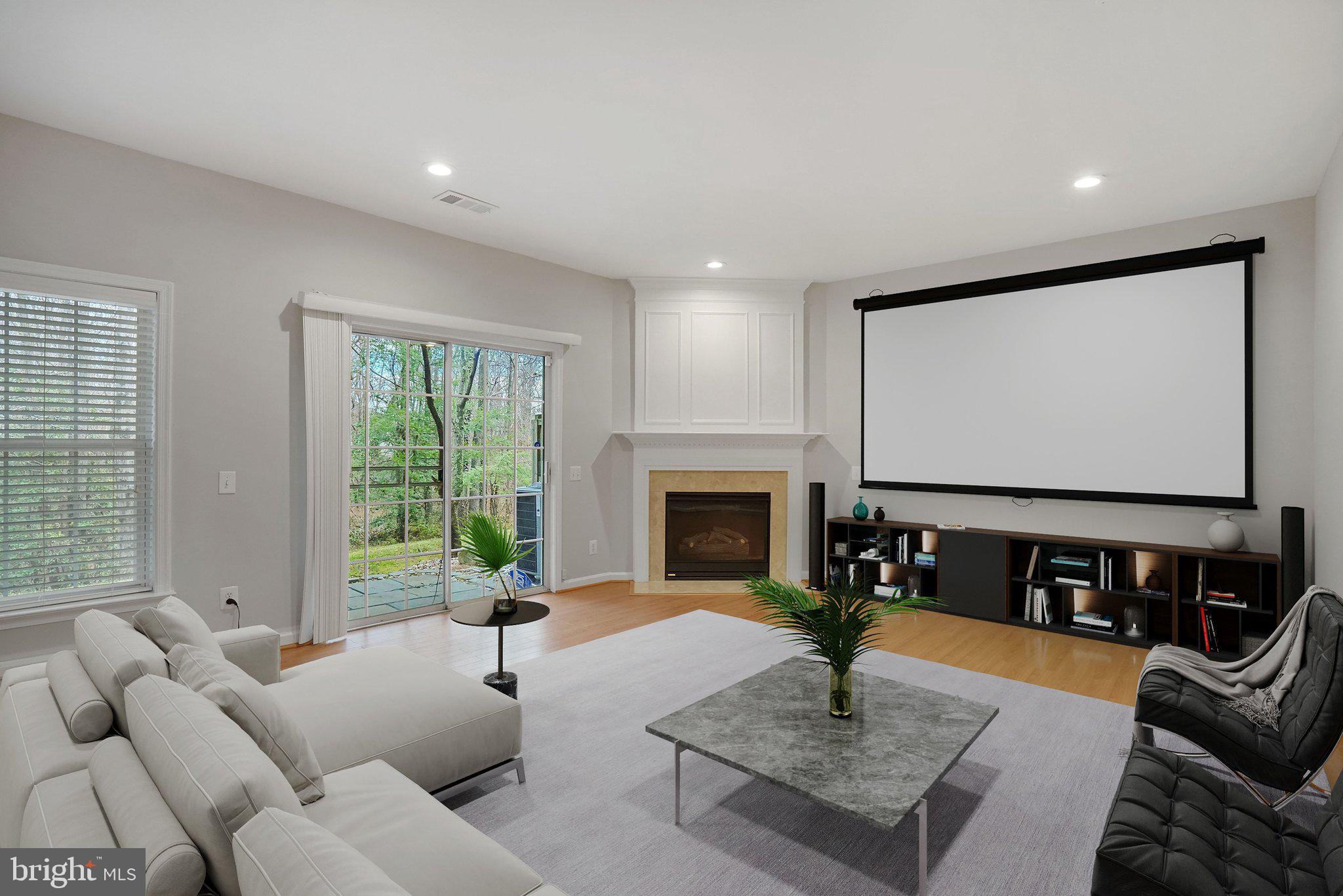 6142 MANCHESTER PARK CIRCLE