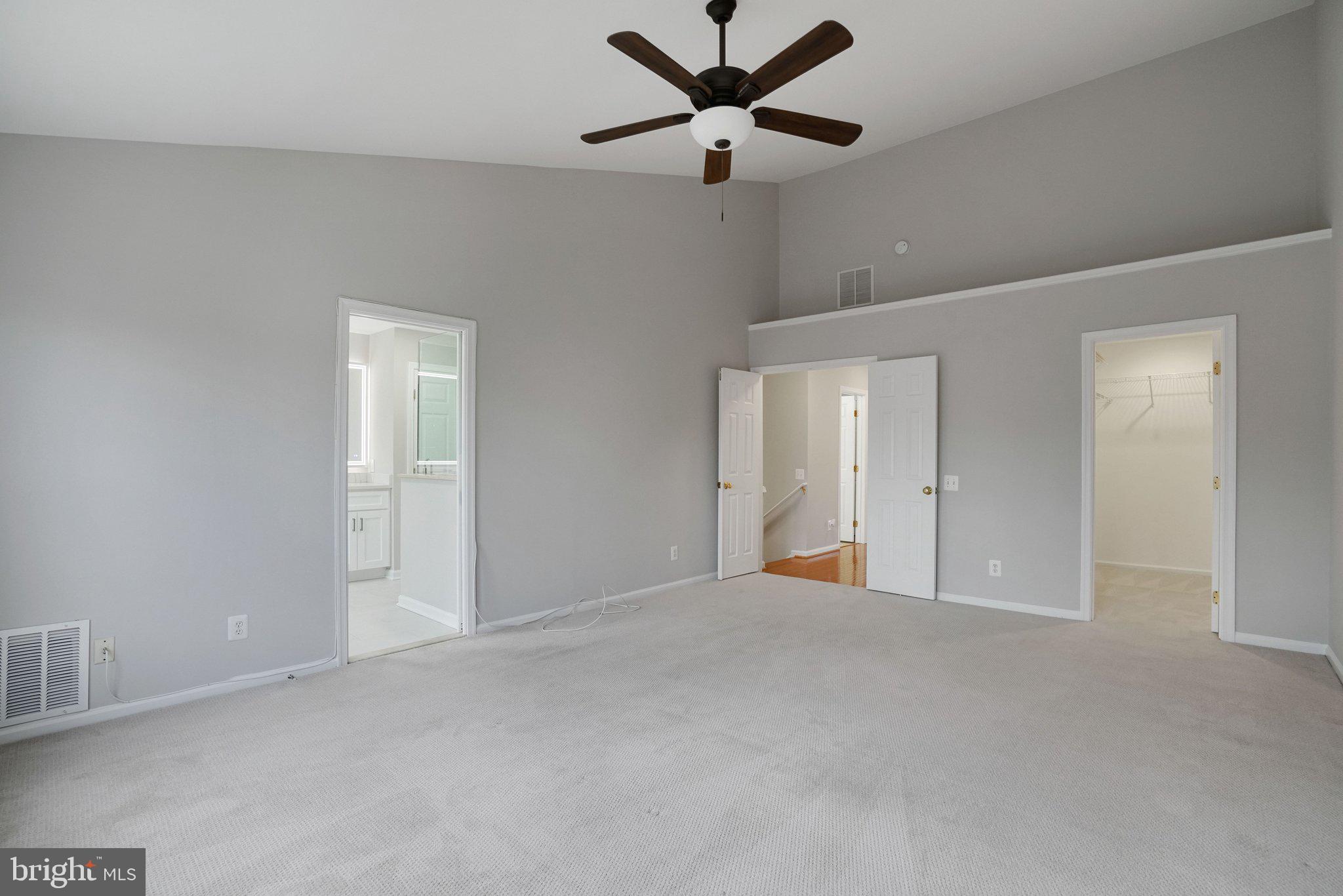 6142 MANCHESTER PARK CIRCLE