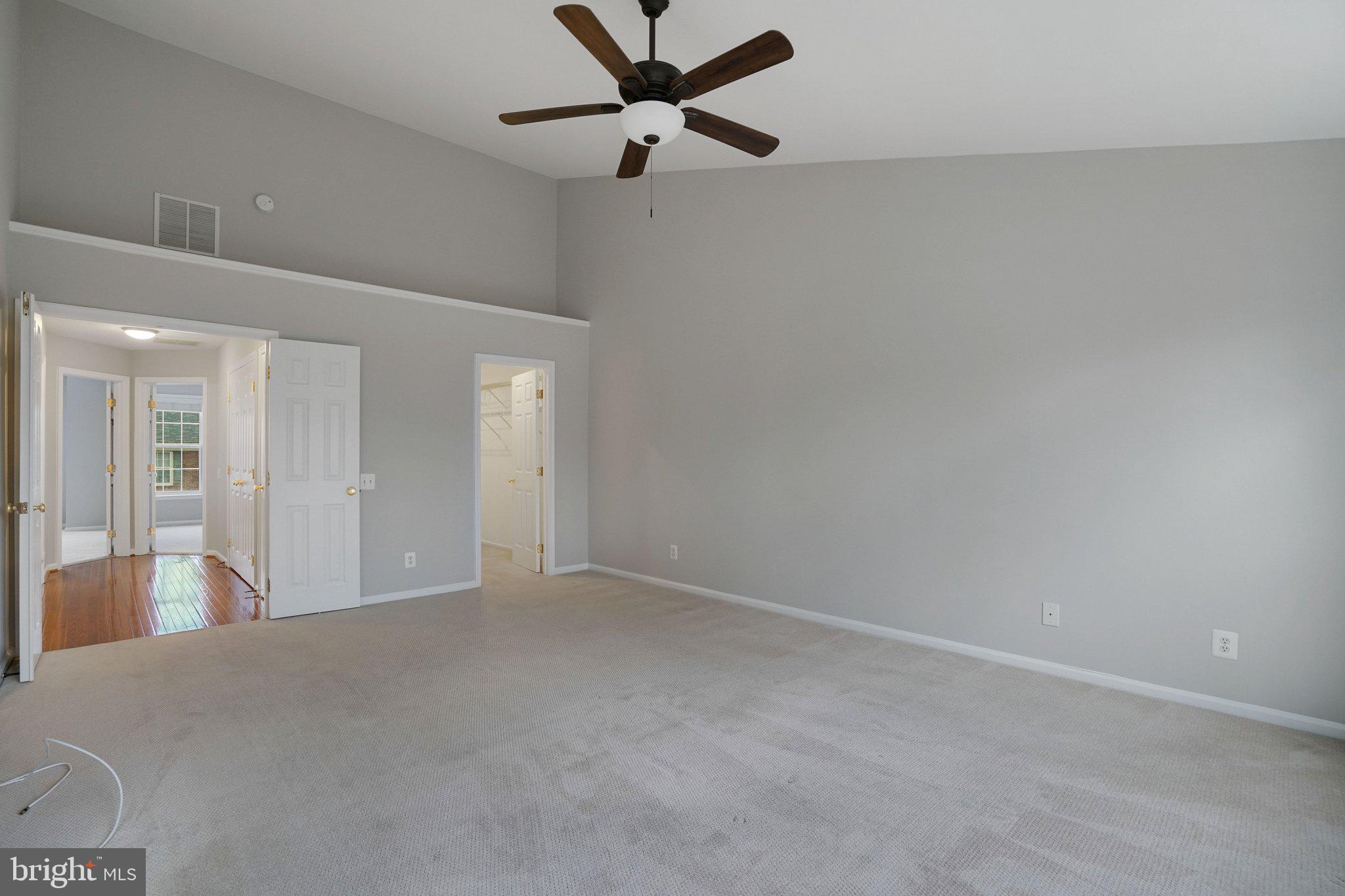 6142 MANCHESTER PARK CIRCLE