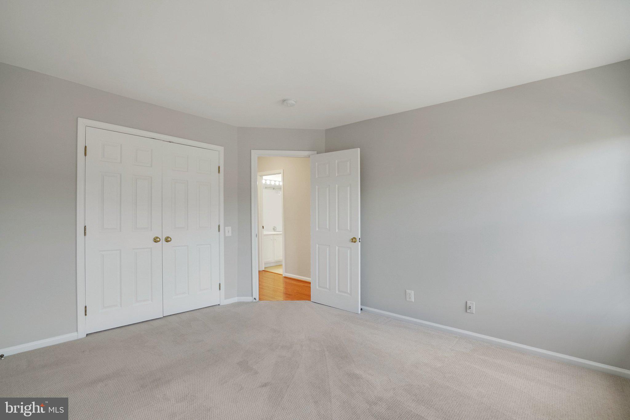 6142 MANCHESTER PARK CIRCLE