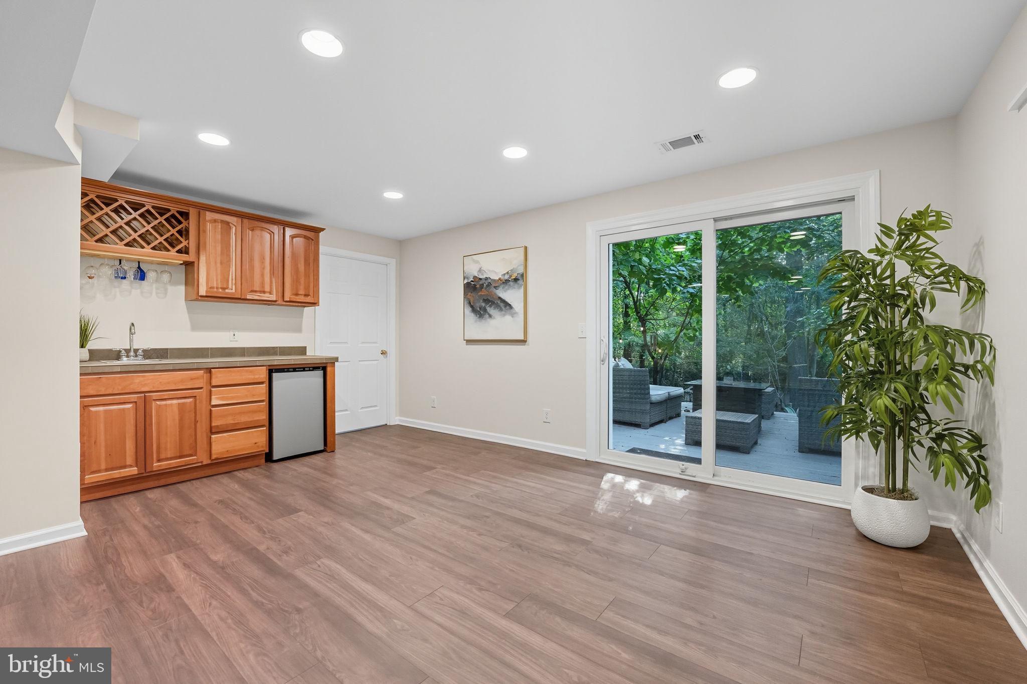 14367 N SLOPE STREET