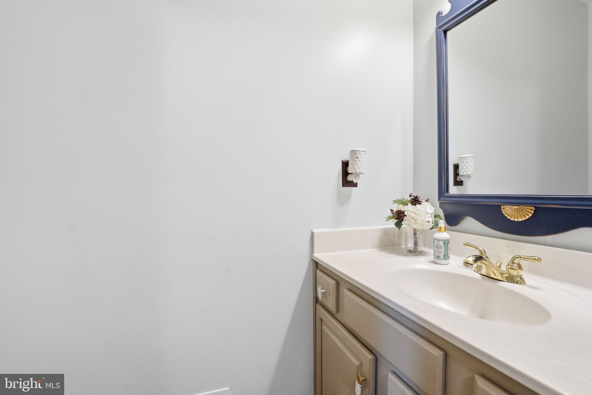 14367 N SLOPE STREET