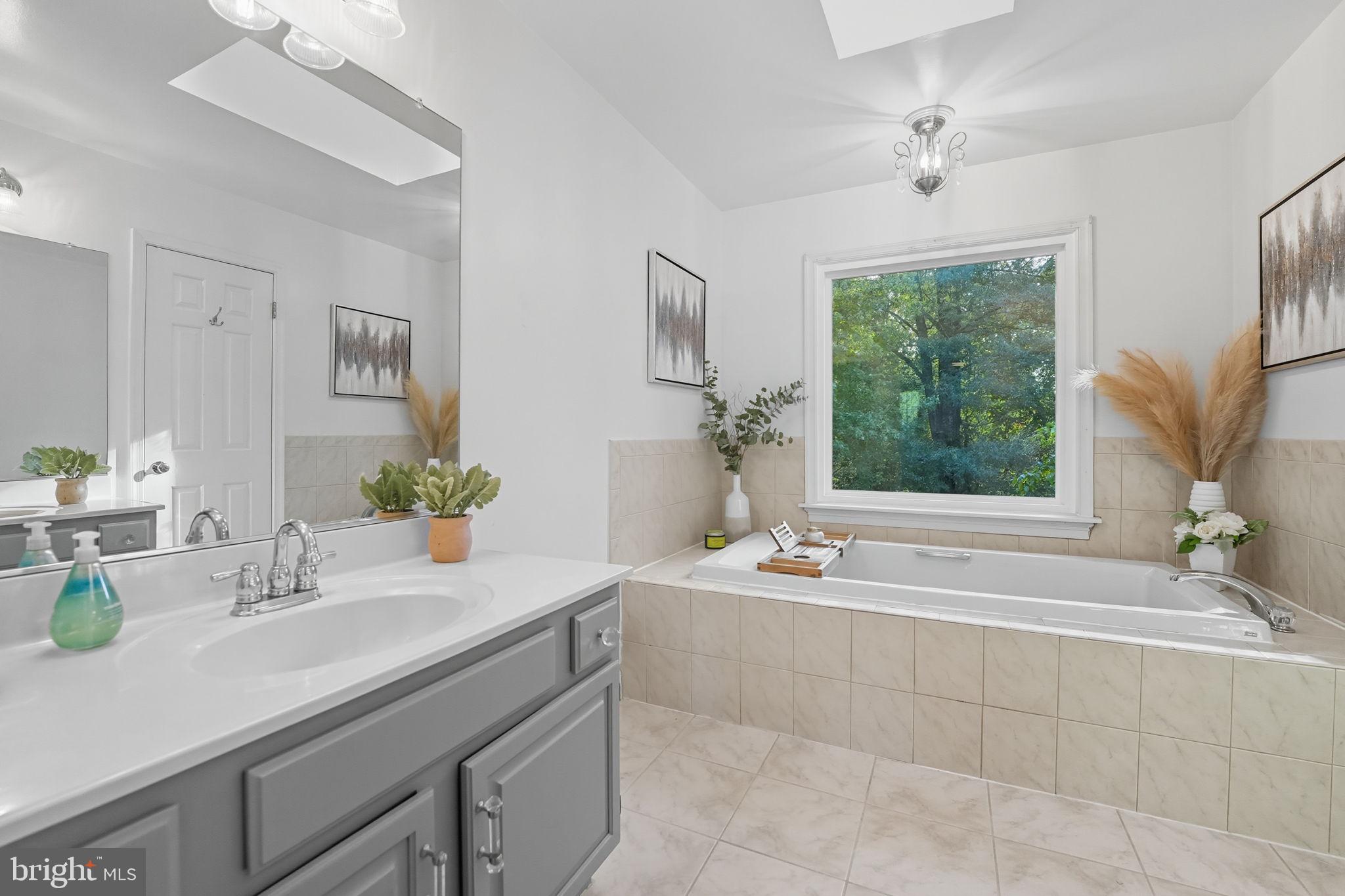 14367 N SLOPE STREET