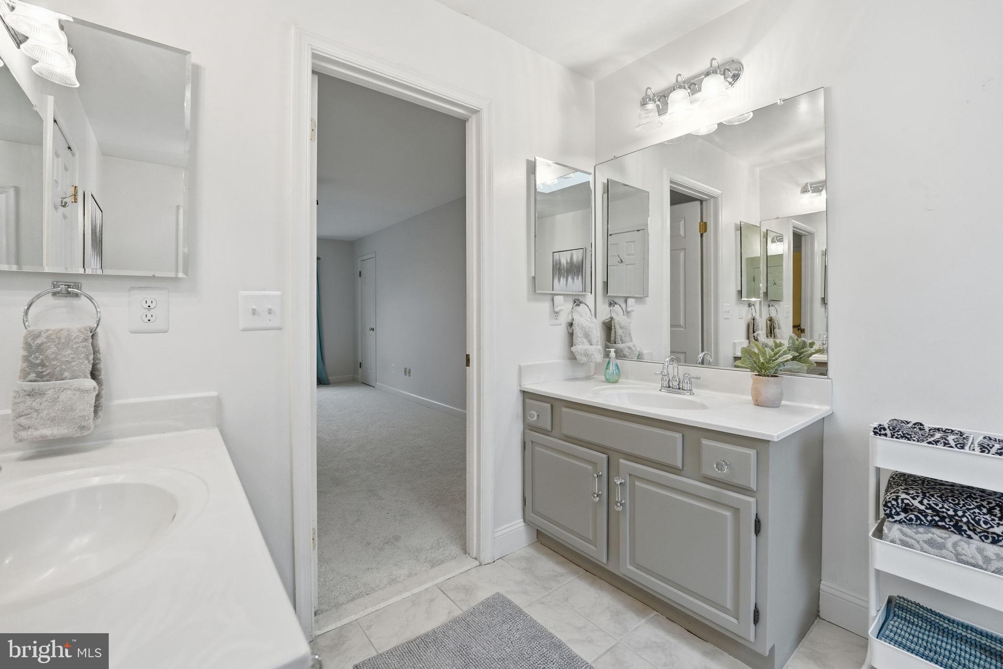 14367 N SLOPE STREET