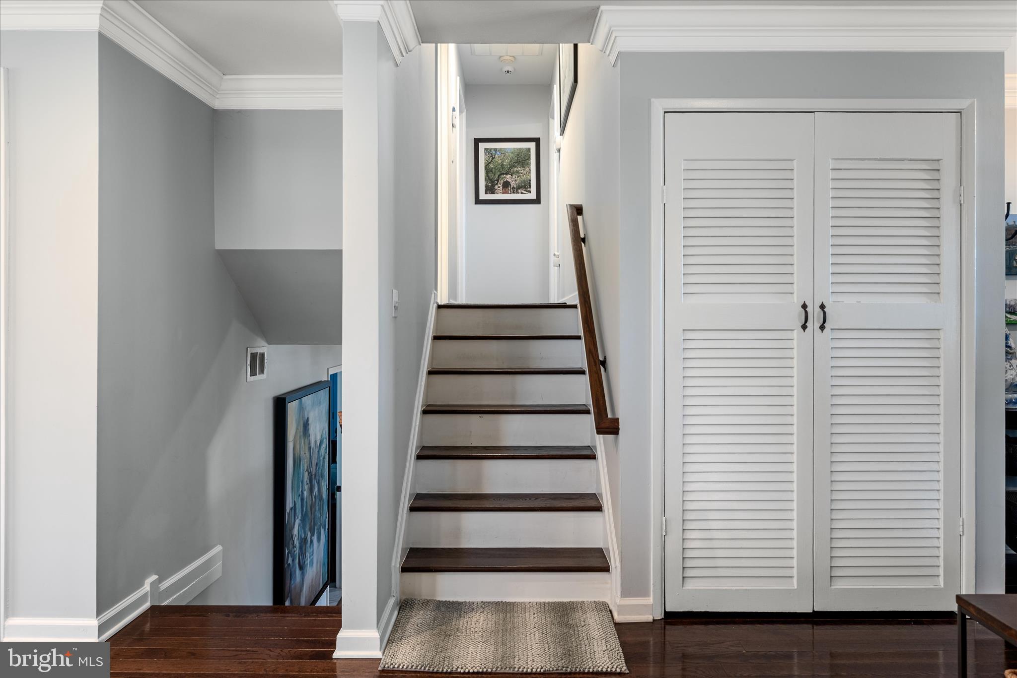 5211 INVERCHAPEL ROAD