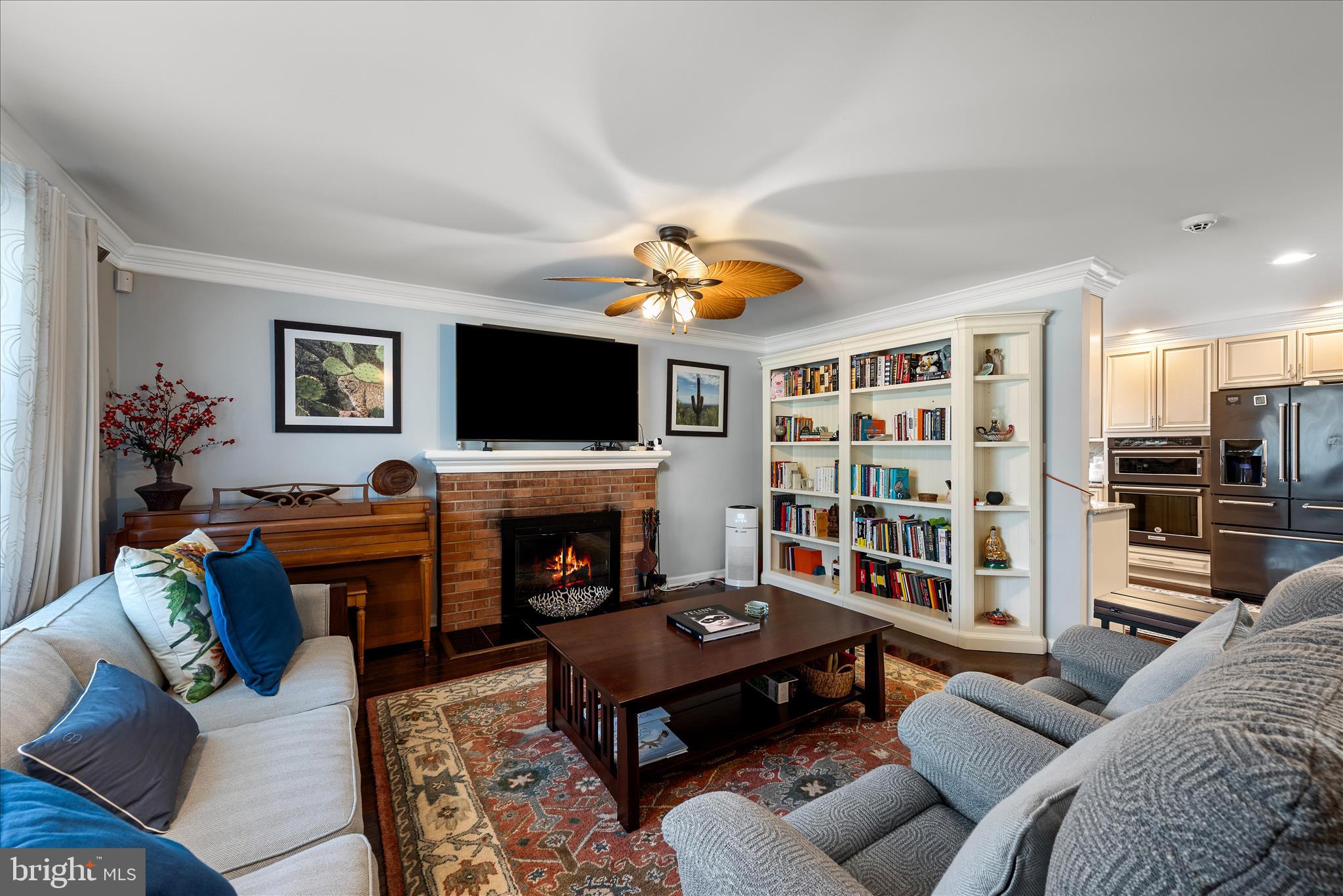 5211 INVERCHAPEL ROAD