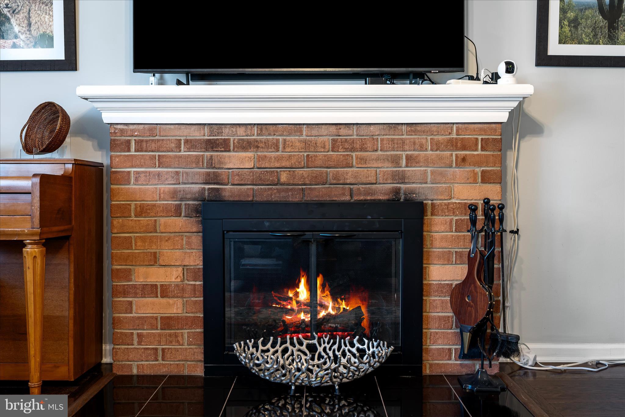 5211 INVERCHAPEL ROAD