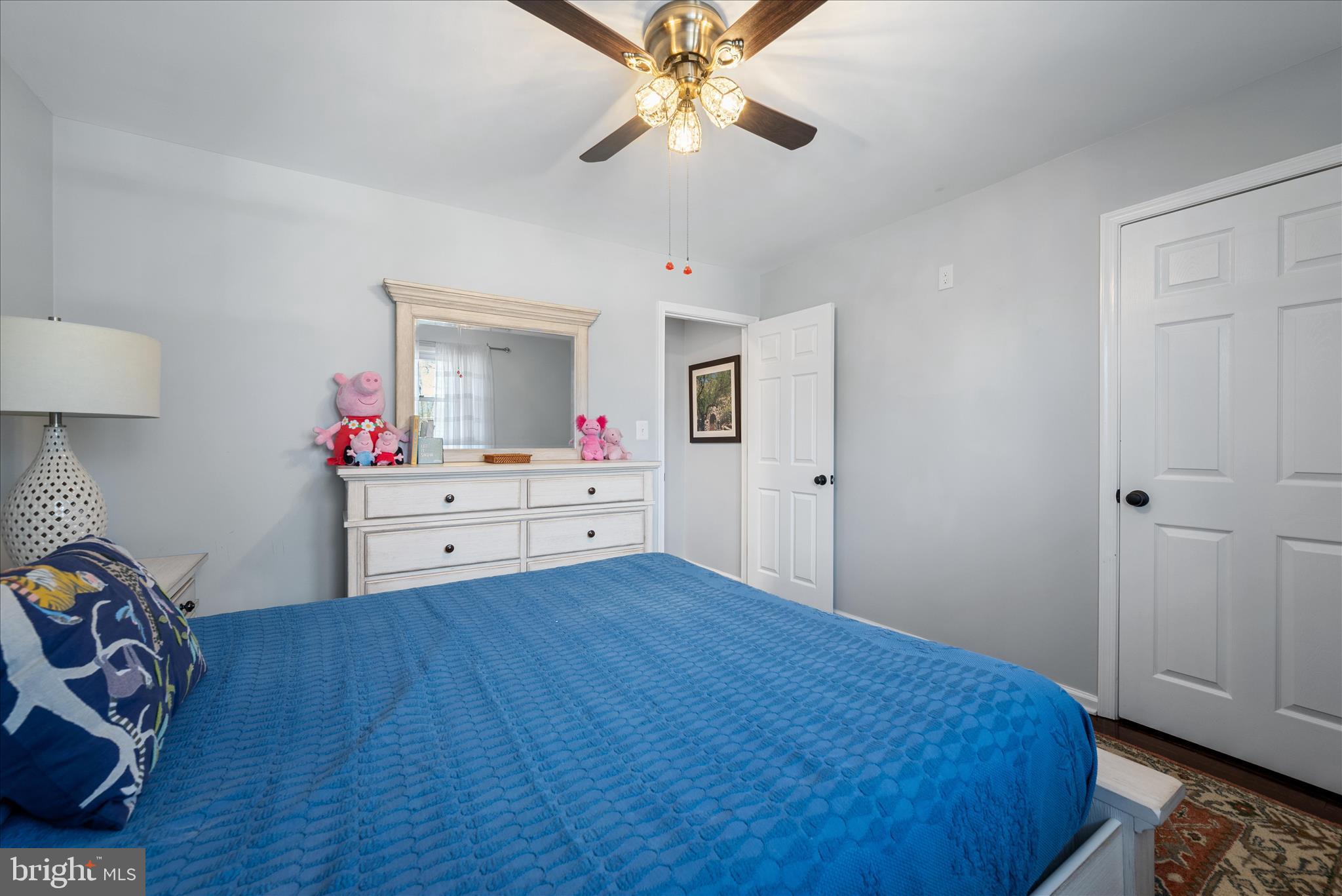 5211 INVERCHAPEL ROAD