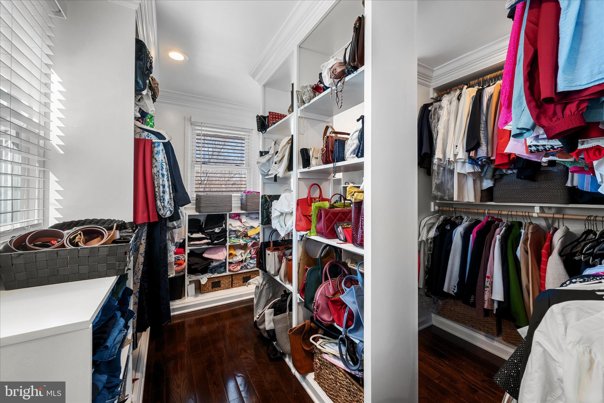 5211 INVERCHAPEL ROAD