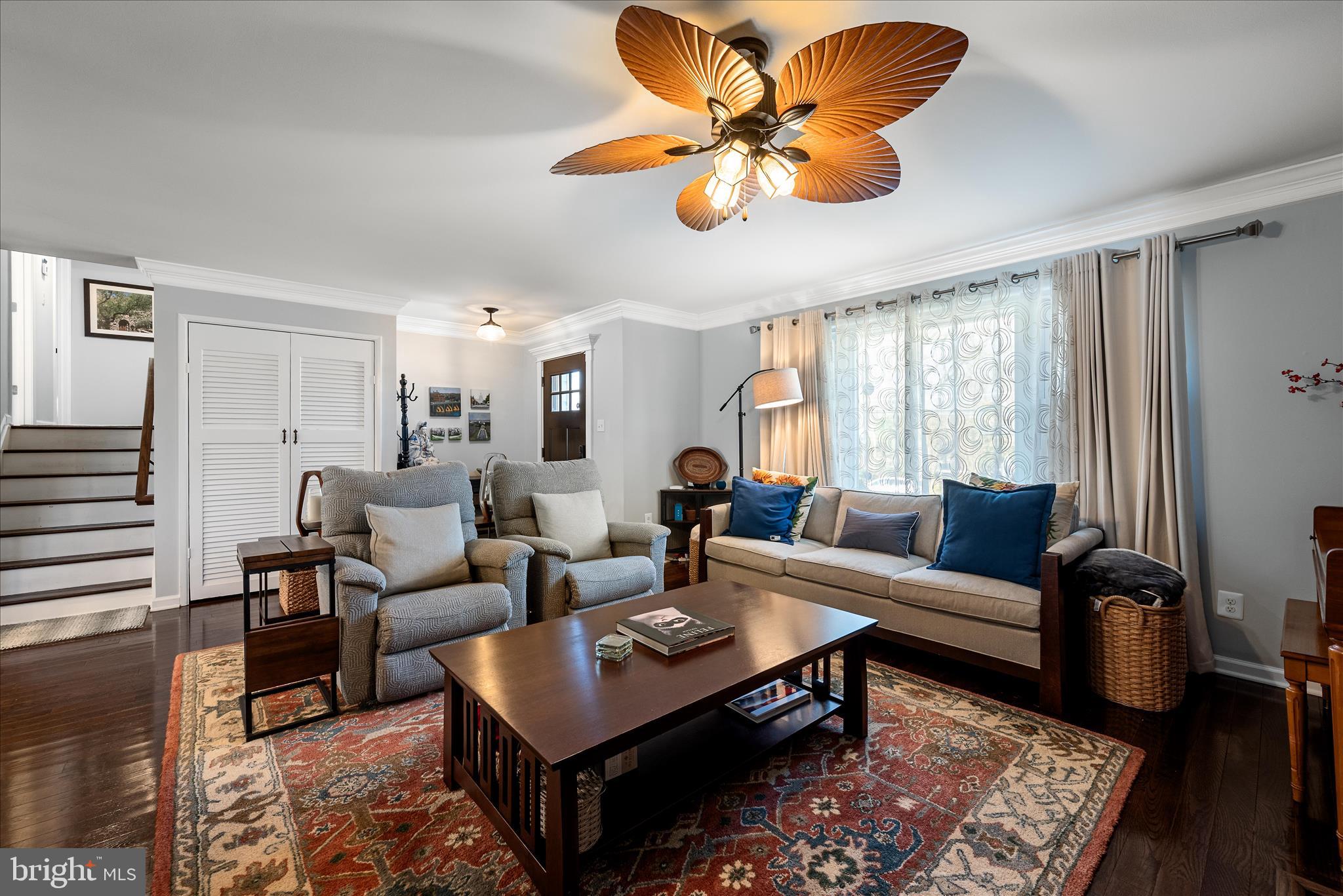 5211 INVERCHAPEL ROAD