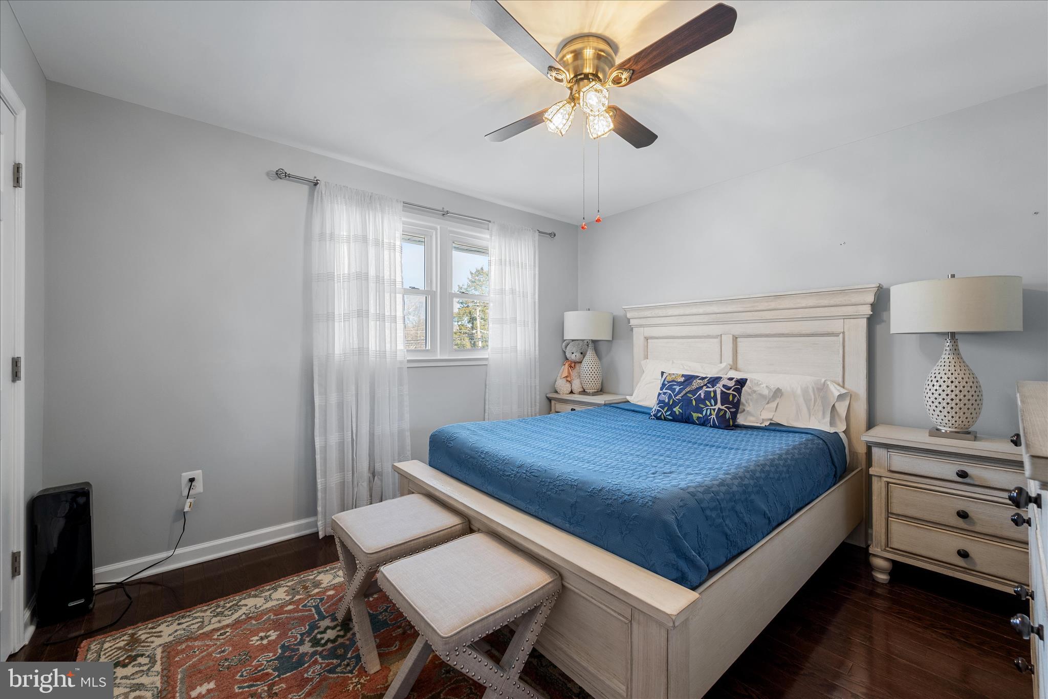 5211 INVERCHAPEL ROAD