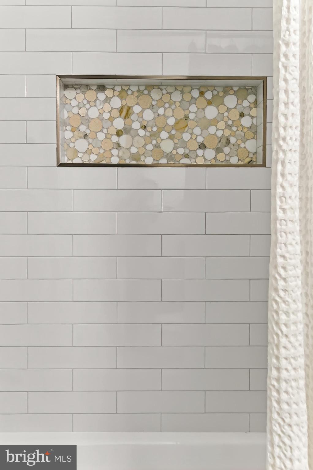 8011 LYNNFIELD DRIVE