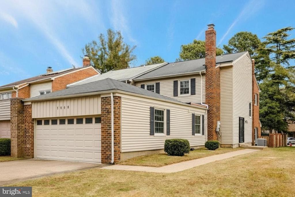 1008 MOORE SW