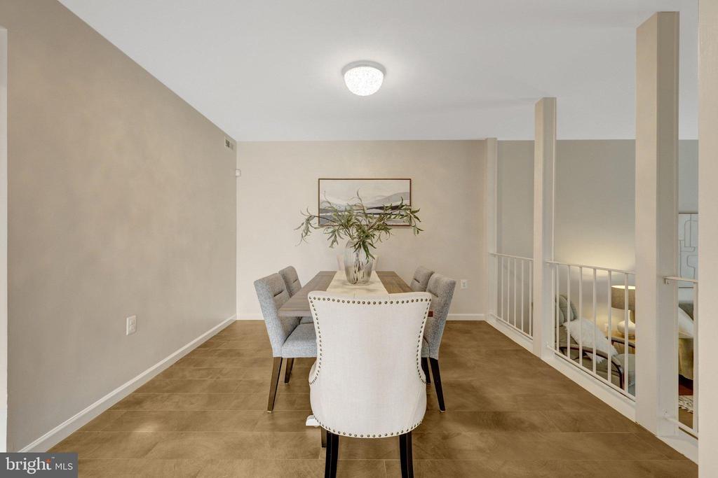 1008 MOORE SW