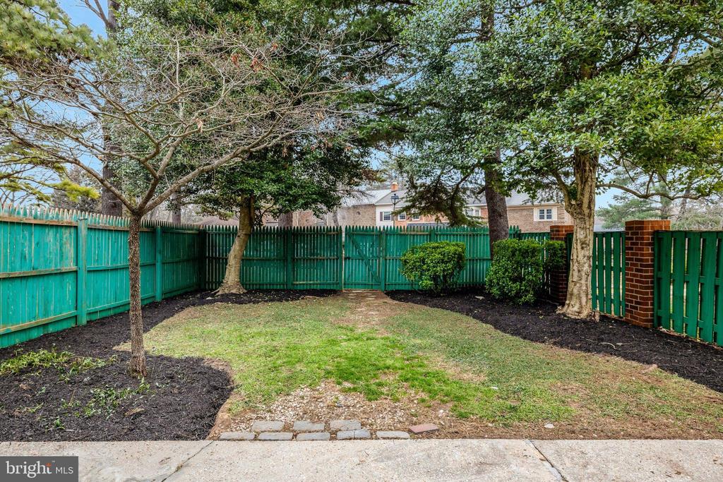 1008 MOORE SW