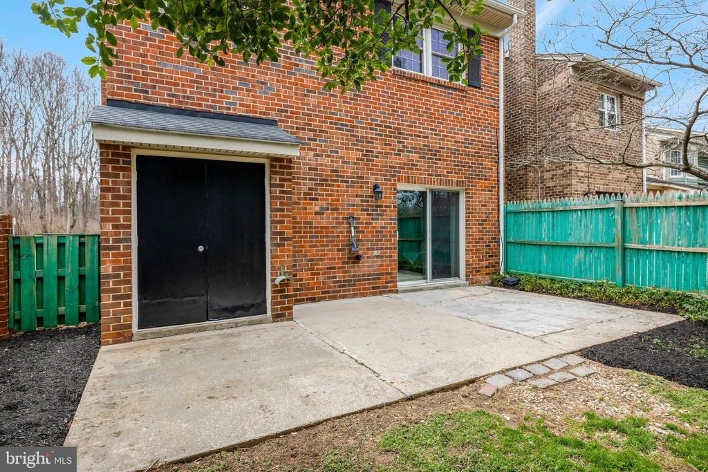 1008 MOORE SW