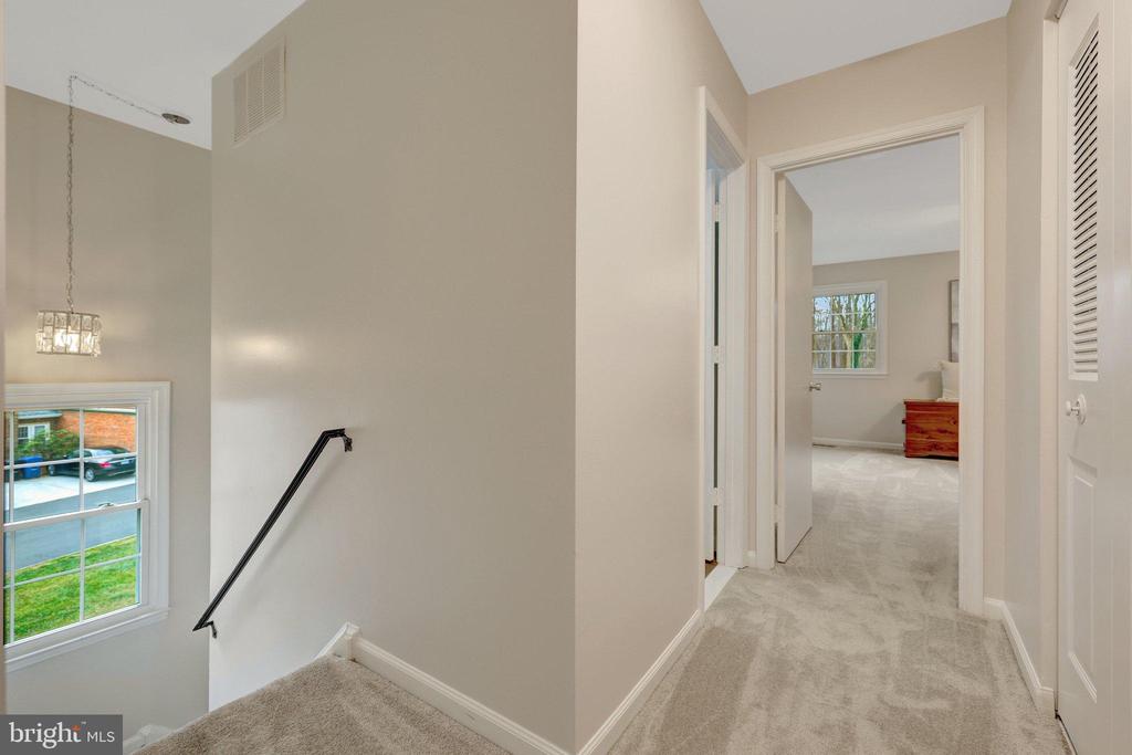 1008 MOORE SW