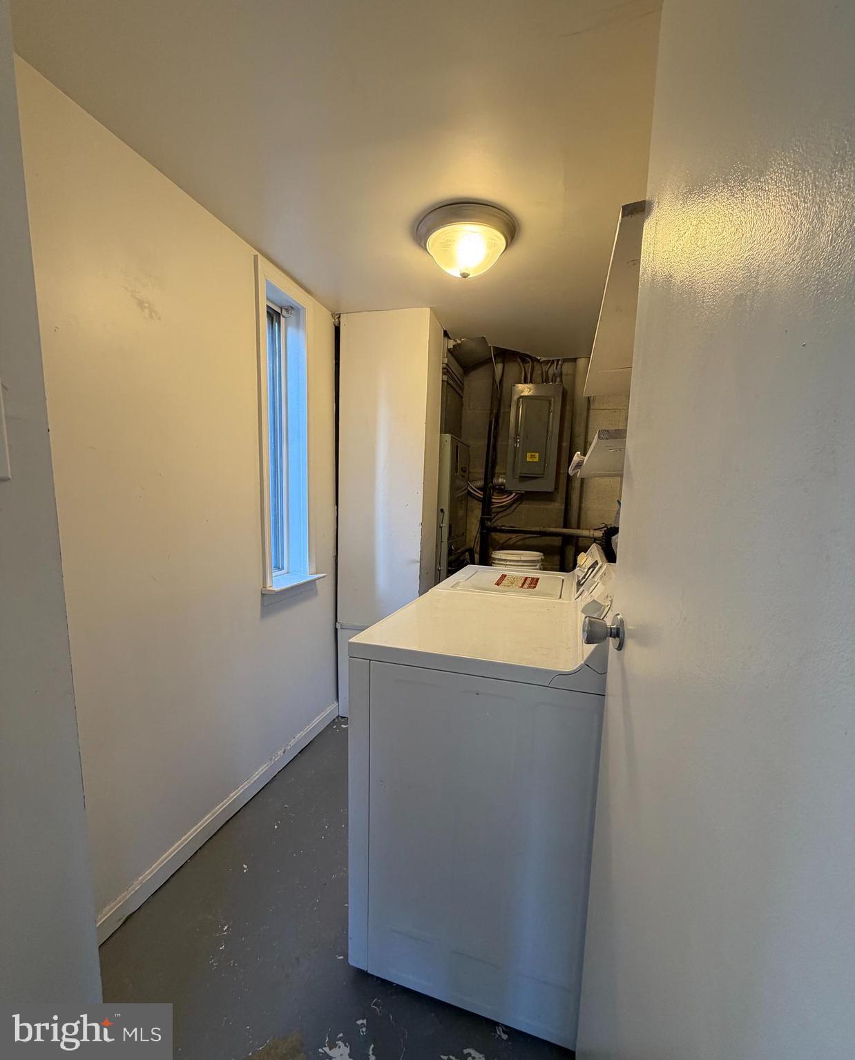 4597 LOGSDON DRIVE 36