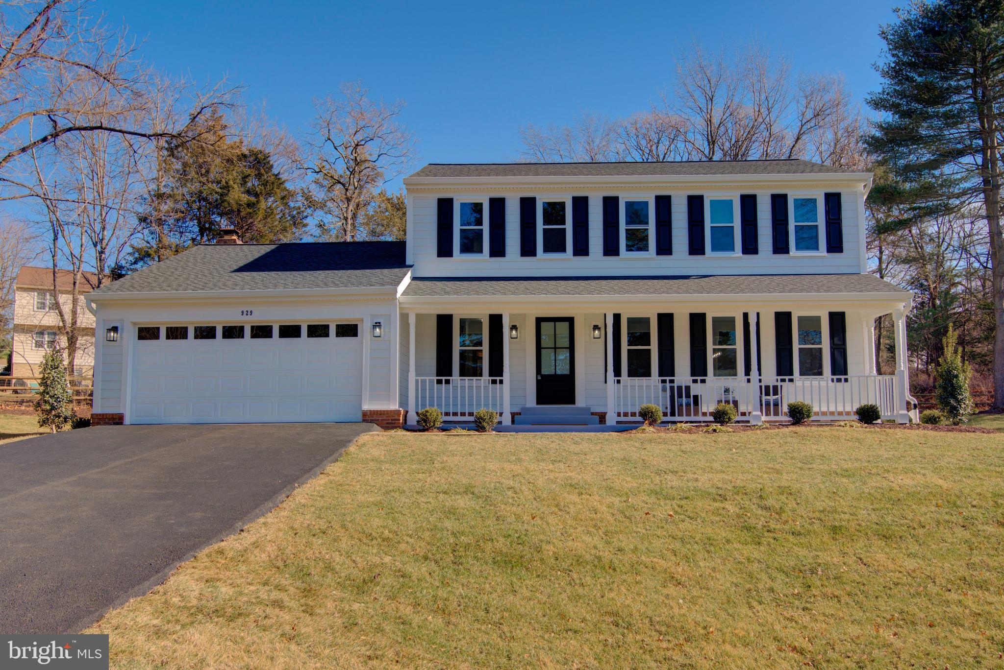 929 HOLLY CREEK DRIVE