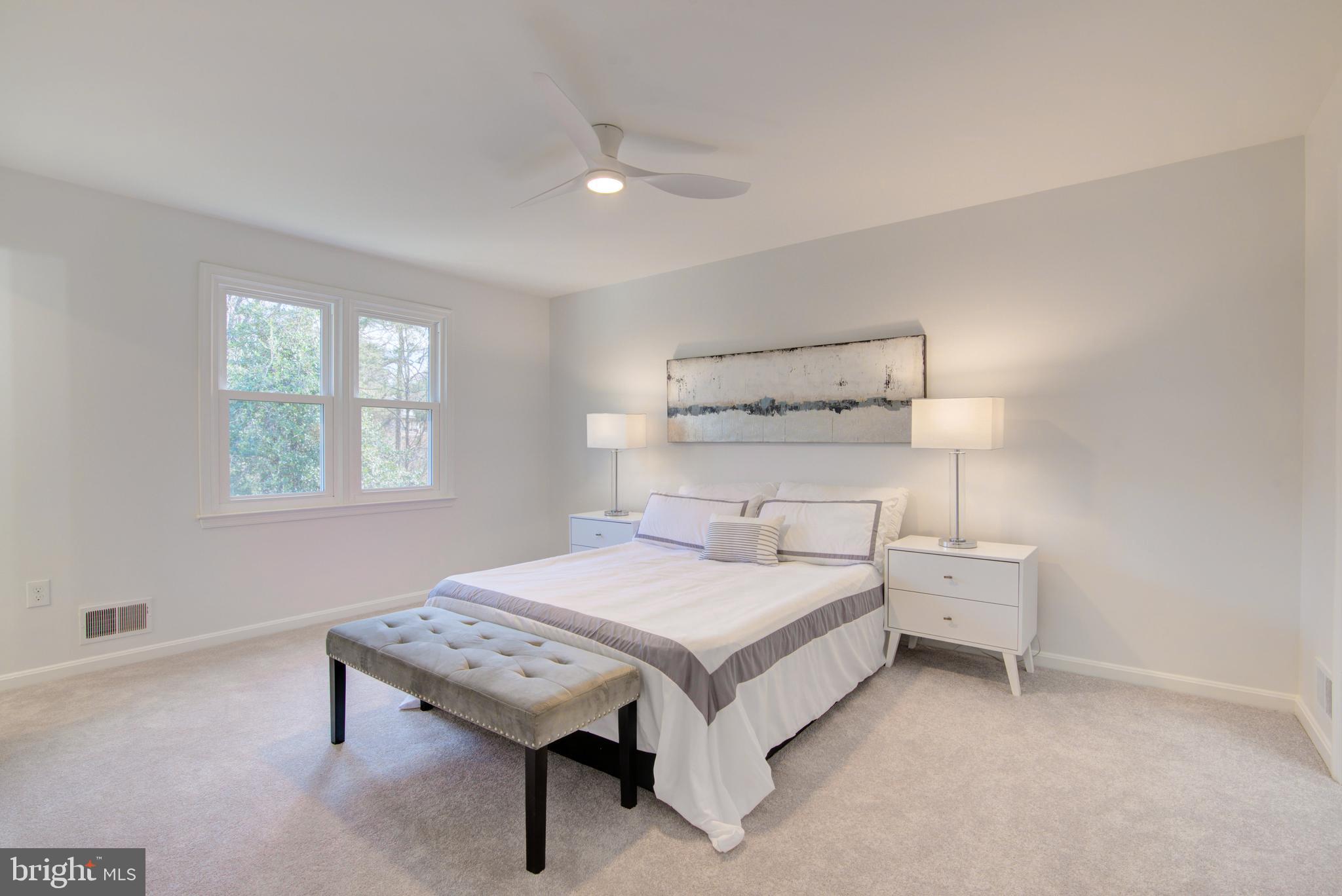 929 HOLLY CREEK DRIVE