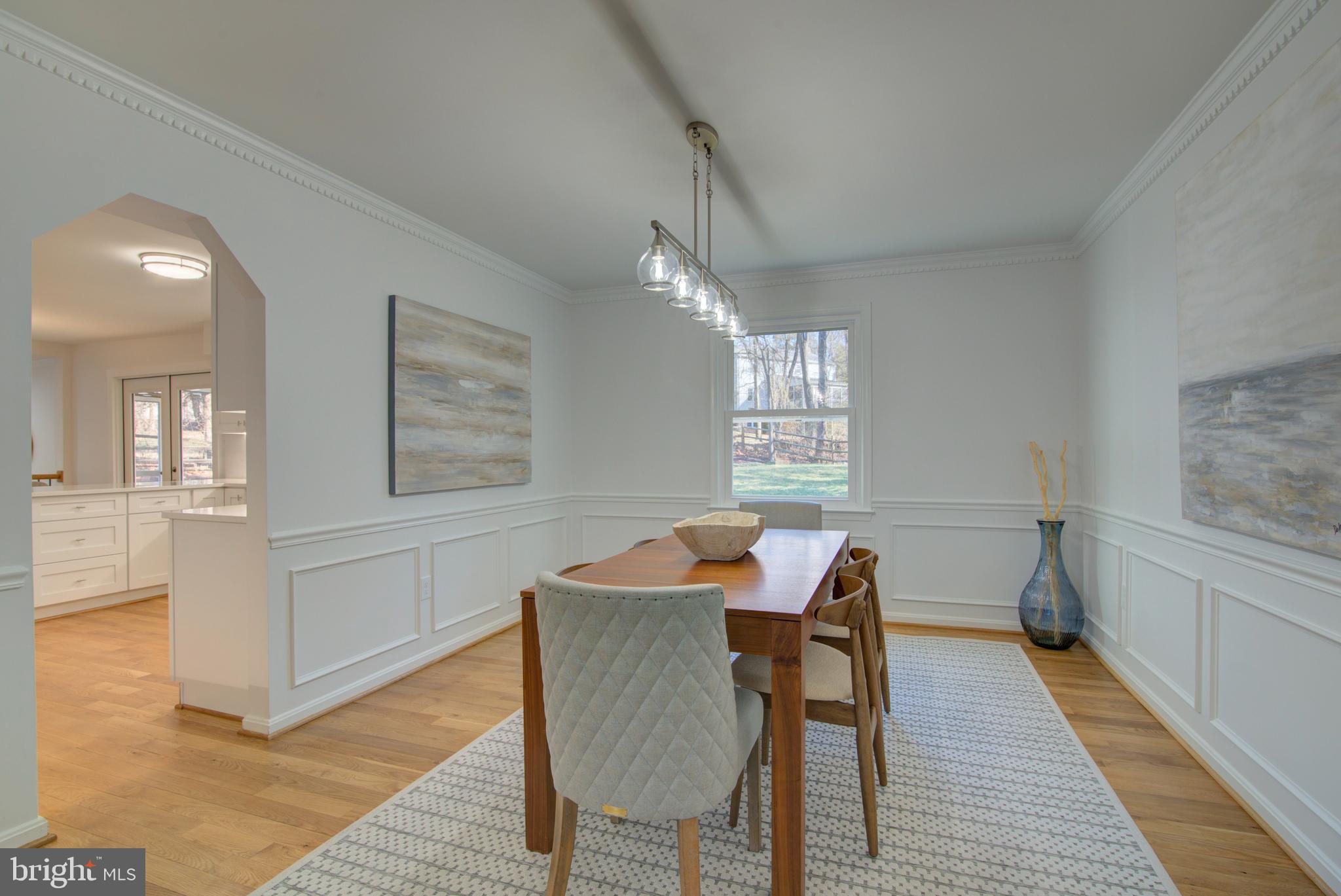 929 HOLLY CREEK DRIVE