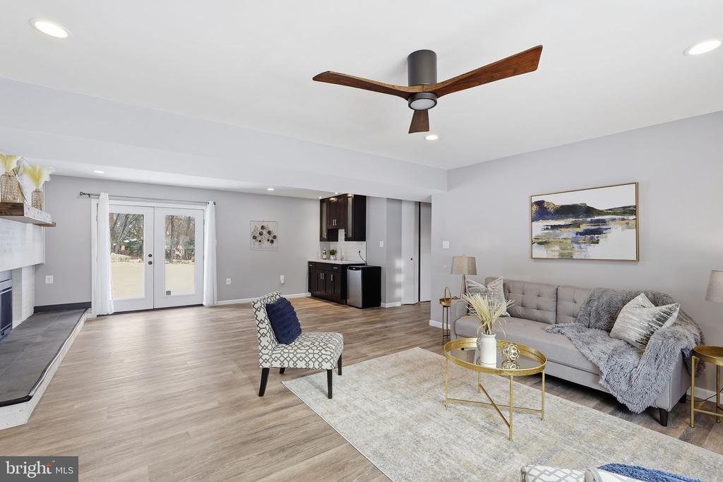 1411 ALDENHAM LANE