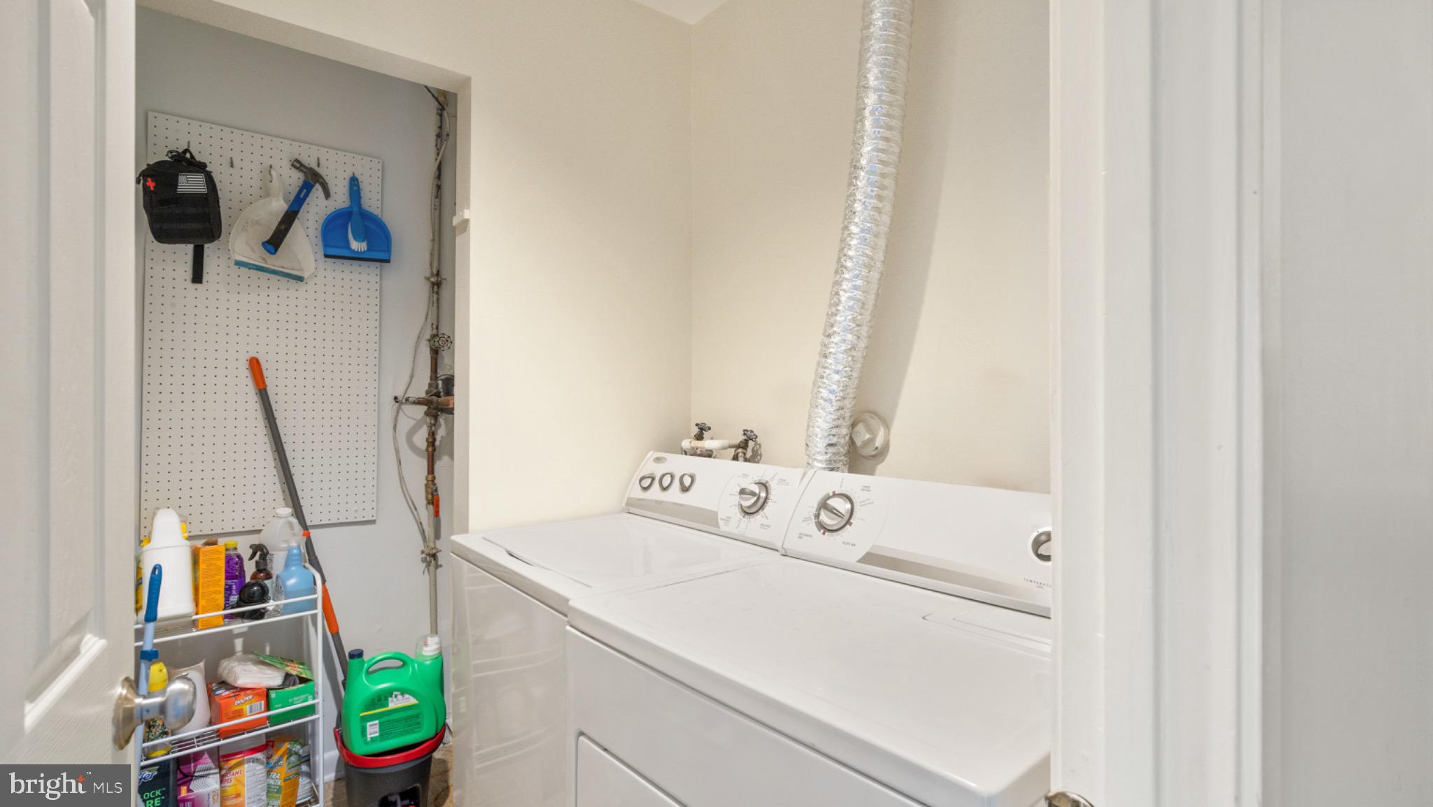 2017 HEADLANDS CIRCLE