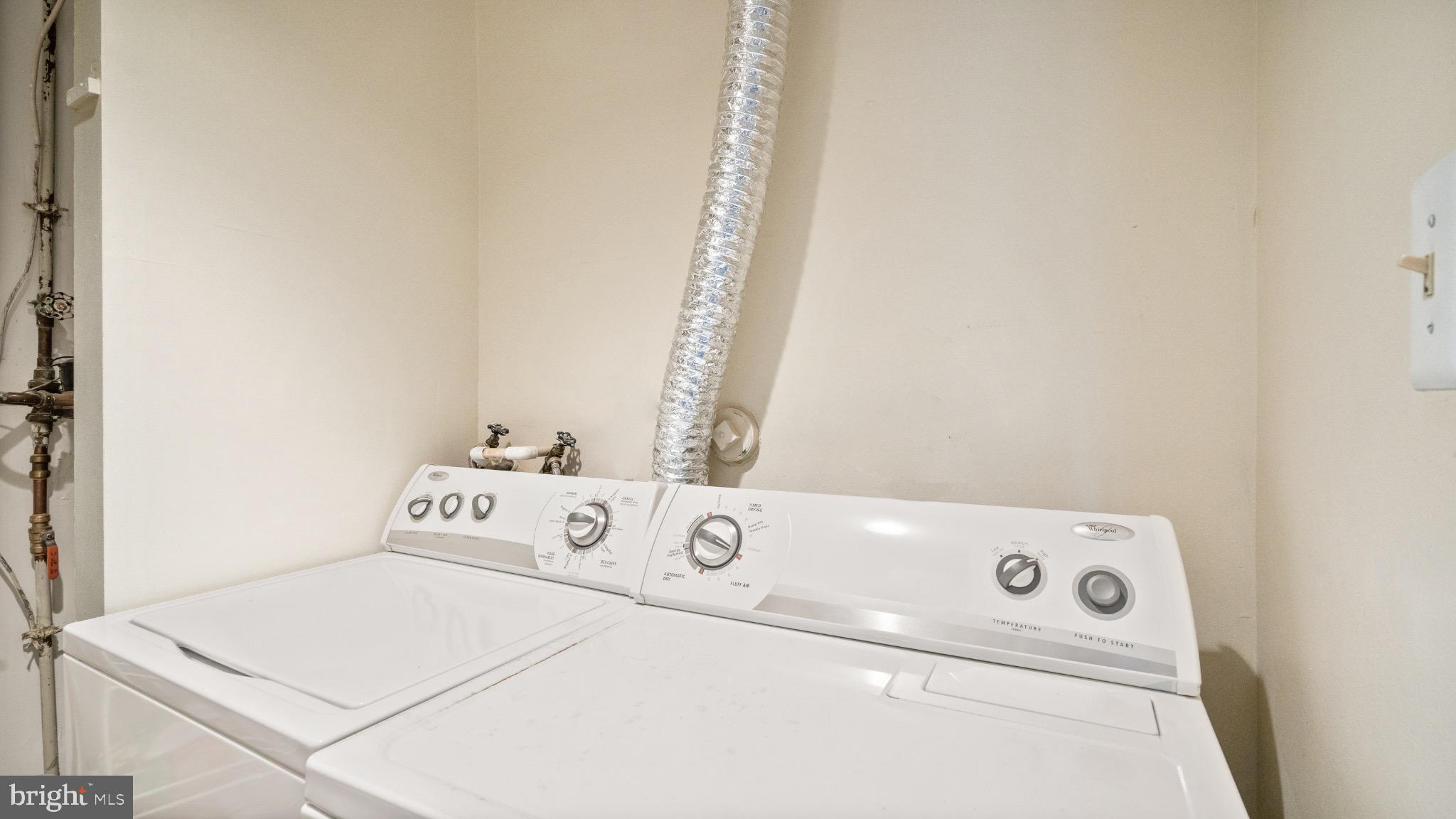 2017 HEADLANDS CIRCLE