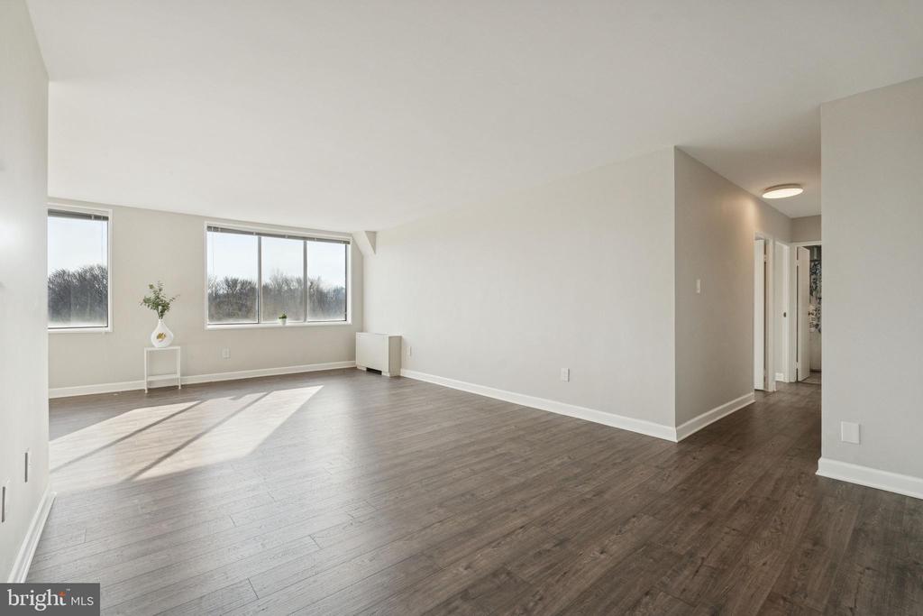 6621 WAKEFIELD DRIVE 713