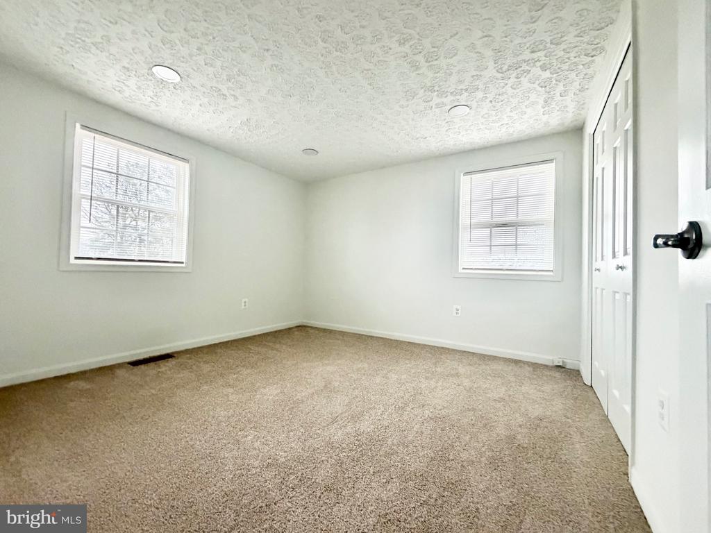 4001 MIDDLE RIDGE DRIVE
