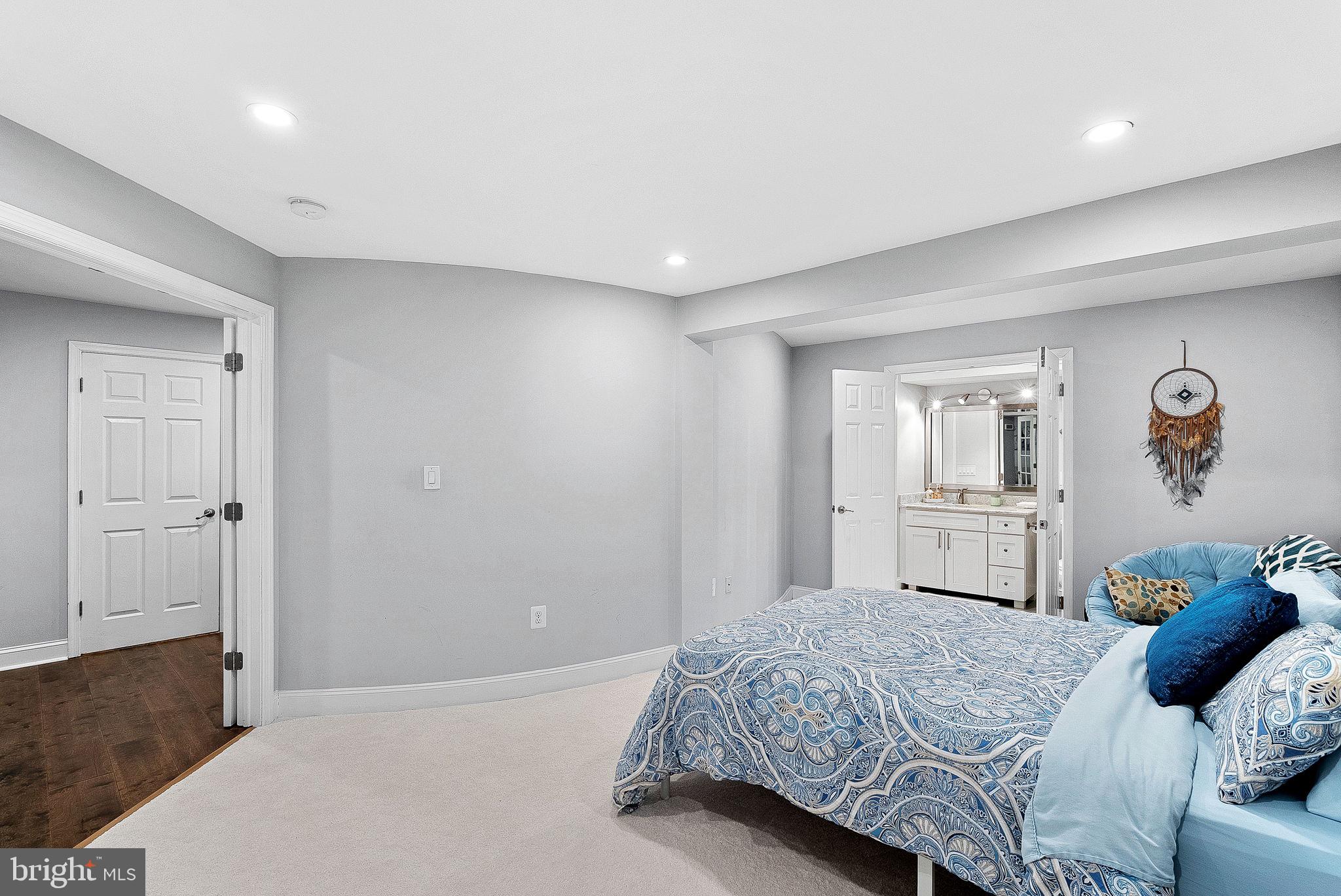 2467 CYPRESS GREEN LANE