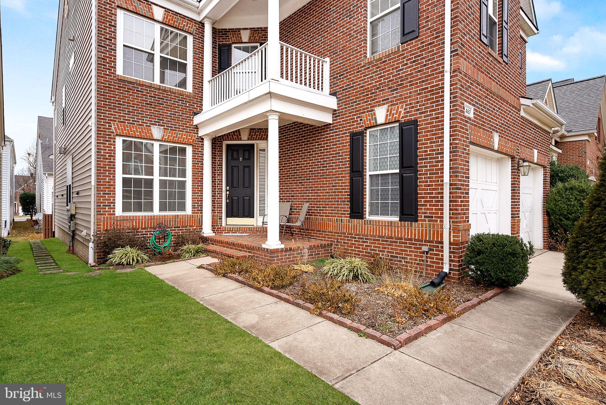 2467 CYPRESS GREEN LANE