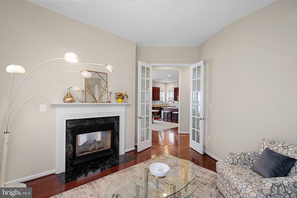 2467 CYPRESS GREEN LANE